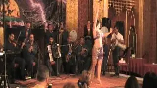 Ruwaida Ahlan Wa Sahlan 2012 Arooh Le Meen with band