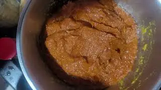 Tasty Chintapandu velluli Pachadi (Tamarind Garlic Chutney)