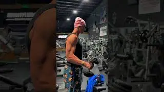 #shorts #christmasworkout #gymmotivation #christmasgains #gymlife #discipline #youtubeshorts #fyp