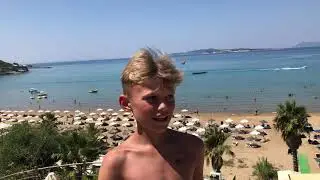 PARASAILING San Stefanos Corfu - Finn, Izzy & Amelie