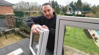 Flush casement window
