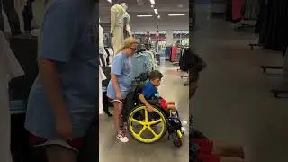 My non verbal son can spell. #familyvlog #medicallycomplex #shopping #communication #tobiieyetracker