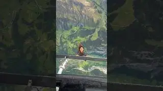 🎥by.@naila #helicopter #jump #skyjump #extremesports #switzerland  #skydiving  #naturelovers #hill