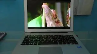 CHUWI LapBook 12.3 playing 4k video