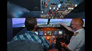 A behind the scenes flight simulator experience with the Pilot! Melbourne, Adelaide and Brisbane.