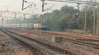 12247 - Hazrat Nizamuddin Yuva Express Mumbai Bandra Terminus To Hazrat Nizamuddin ⚡ #indianrailways
