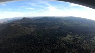 Survol des volcans d Auvergne en ULM 3 axes