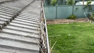 How to clean gutters fast Australia. ￼