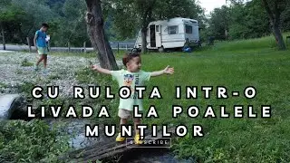Cu rulota într-o livada cu meri la poalele Munților Cernei