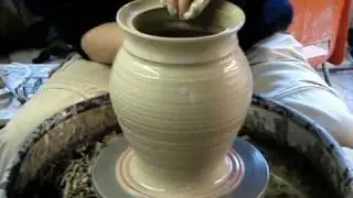 Making a clay pottery storage jar with lid on a potters wheel demo ingleton pottery how to