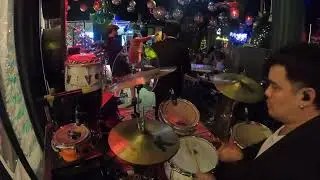 THE DOLLS - โลกทั้งใบให้นายคนเดียว(cover) live in Sab Indy CDC(drum cam)