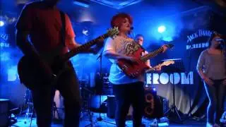 Kim and the Karnivores  - Comfortably Numb