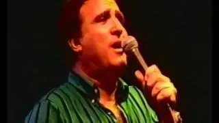 הכניסיני תחת כנפך - יהורם גאון בהופעה חיה בפארק הירקון