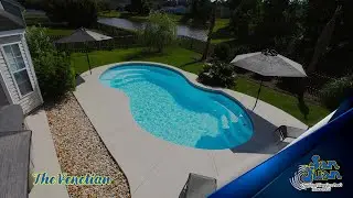 The Venetian &ndash; A Modern, Free-Form Pool with Deep End Bench