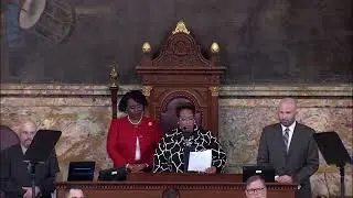 Parker Opens House Session with Prayer for Hope, Unity
