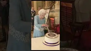 Queen Elizabeth's funny moments 🥰🥰 #queenelizabeth #fyp #royalfamily