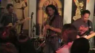 MOJO WEBB BAND & JB LEWIS @ LEGENDS U UPSET ME