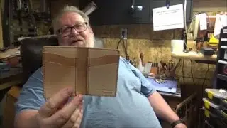 Vertical Wallet with FREE PATTERN (let's try this again)