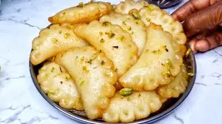 মাত্র অর্ধেক কাপ সুজি দিয়ে তৈরি নরম তুলতুলে মুখশলা পিঠা। মুখে দিলেই মিলিয়ে যাবে।New Pitha recipe