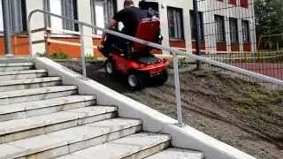Four X Urban - Driving uphill