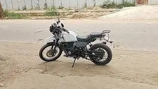 snow white Himalayan #himaliyan #bike #drive #bikelover #REHimaliyan #RE # #RoyalEnfield #white