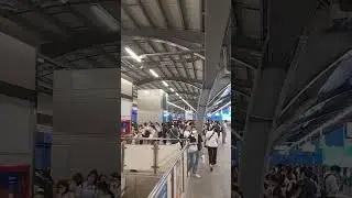 ฝนถล่มคนล้นBTSแยกลาดพร้าว