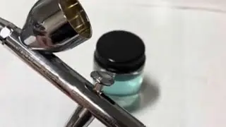 Поддерживайте чистоту! Замочите аэрограф на ночь в Createx Airbrush Restorer. Покраска кузова рад...