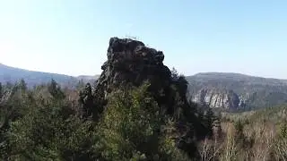 Scharfenstein (Zittauer Gebirge) [Aufstieg] - Drohnenflug 20200324