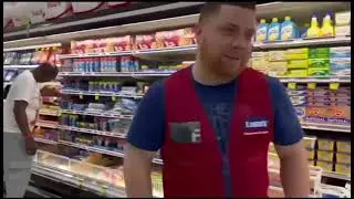 DirtyandRed Moving carts ( Red Get pressed😱😳🤣) #Myhouseisdirty #funny #prank ⁉️⁉️ 