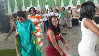 Hot Church Praises at a wedding with Diwomere Int Live Band 🔥 Must Not miss it ✨️ 