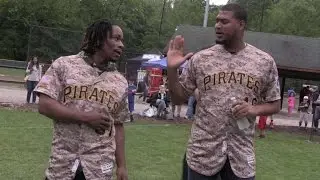 ARI@PIT: Nova and Ngoepe visit Little Leaguers