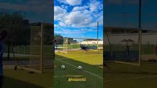 &iquest;Cu&aacute;l fue la mejor parada? #realmadridshorts #academy #soccerskills #footballskills #shortfeed #y...