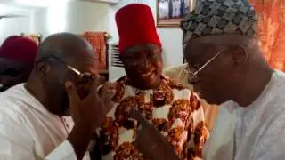 CAUGHT ON CAMERA   Chief Sir Victor Umeh OFR ,Chief Olu Falae CFR and Dr Arthur Agwuncha Nwankwo Ca