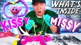 Cutting Open KISSY MISSY?  What's Inside POPPY PLAYTIME VILLAINS