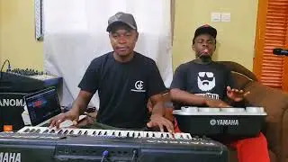 SOLO SEBEN DU CONGO AU PIANO - GUITARE BASS