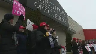 Republicans protest impeachment outside Sen. Baldwin's Green Bay office