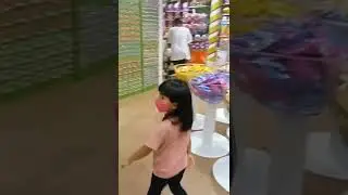 Bingung pilih candy #shorts #candy #candylicious #candyliciousbali #bali #kidsvideo #candyshop