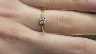 DR063 Solitaire Diamond Engagement Ring