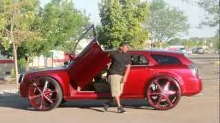 DODGE MAGNUM ON 30S