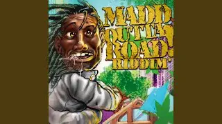 Money Over Everything (feat. Reggaetwinz)
