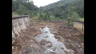 Huge Dam with Empty River USA | dam failure