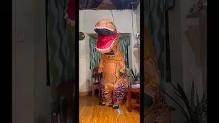 How to use Inflatable Dinosaur Costume Watch this #inflatabledinosaur#dinosaur #inflatablecostume