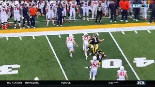 Iowa Recovers 1st Quarter Onside Kick