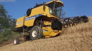 New Holland TC5080 Hillside  [Rotelli Group -Harvest Season 2017]