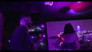 Beggin' (The Cove Bar & Grill)