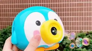 Cute Penguin Bubble Camera Light Music for Children Outdoor Fun