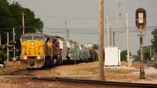 HiDef: CN, UP, and CSX trains at Tuscola, Illinois - May 26th, 2012
