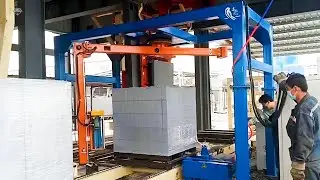 Automatic rotary arm wrapping machine starts to wrap products.#shorts  #wrapping #pe