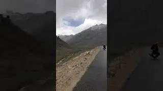 Heading Towards The Highest Motorable Road In The World - South Pullu to Khardung La - alone!