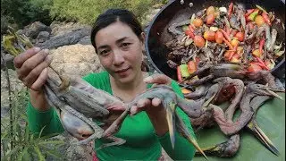 Stir fry egret with tomato recipe Cooking  at river eating delicious